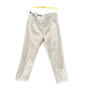 🦩 201. Akela key Faint Metallic Grey Capris Waist 17.5 inches